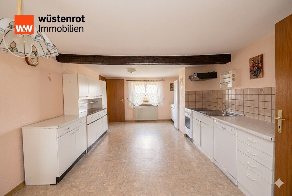 Immobilienangebot - Schotten / Sichenhausen - Alle - Platz für Familie, Hobbys und Ideen – Einfamilienhaus mit Scheune und großem Grundstück in Schotten-Sichenhausen
