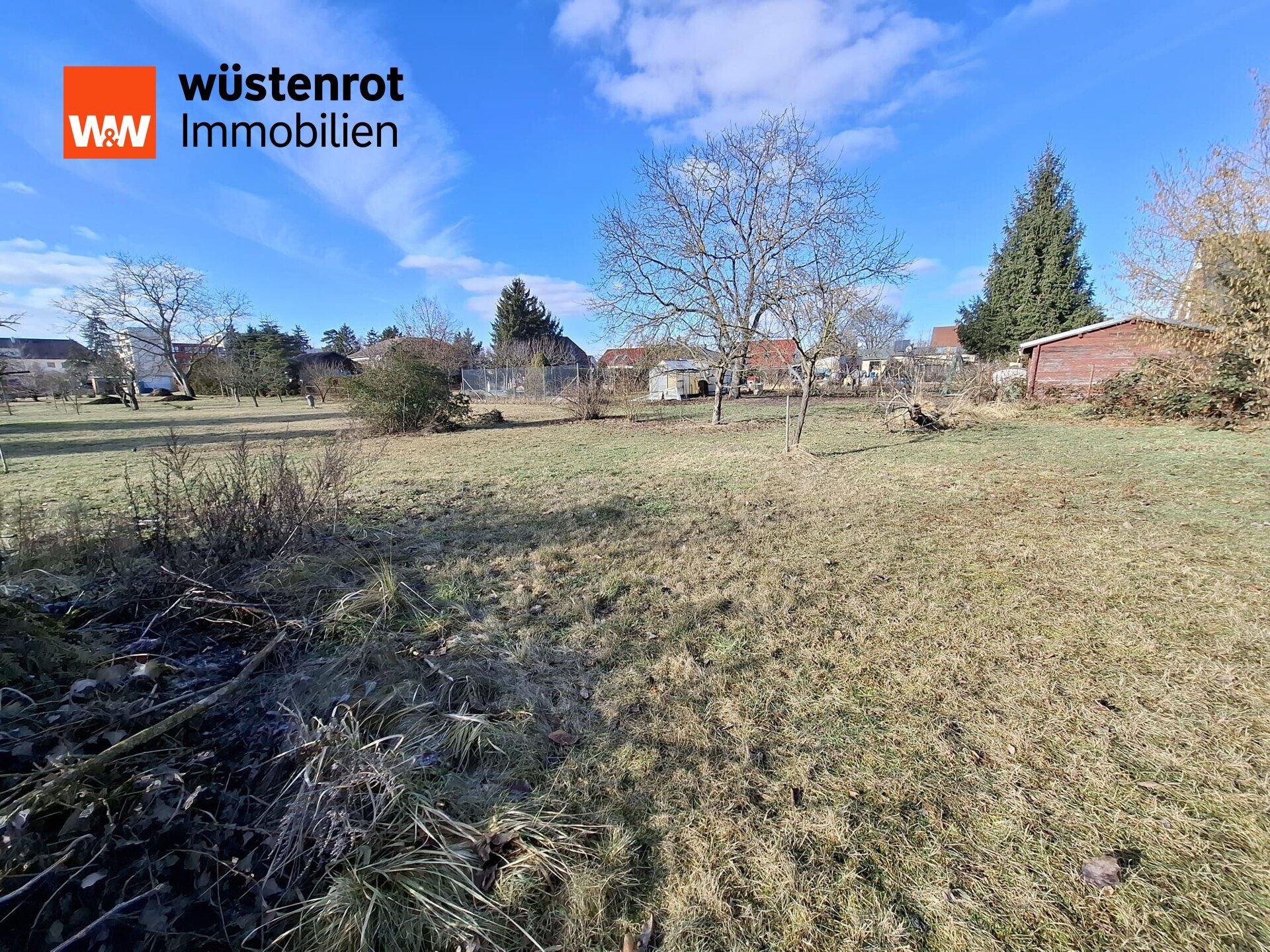 Immobilienangebot - Schwielowsee - Alle - Doppelhaushälfte mit traumhaftem Grundstück und Ausbaupotenzial für ein zusätzliches Hinterhaus in Schwielowsee zu verkaufen...