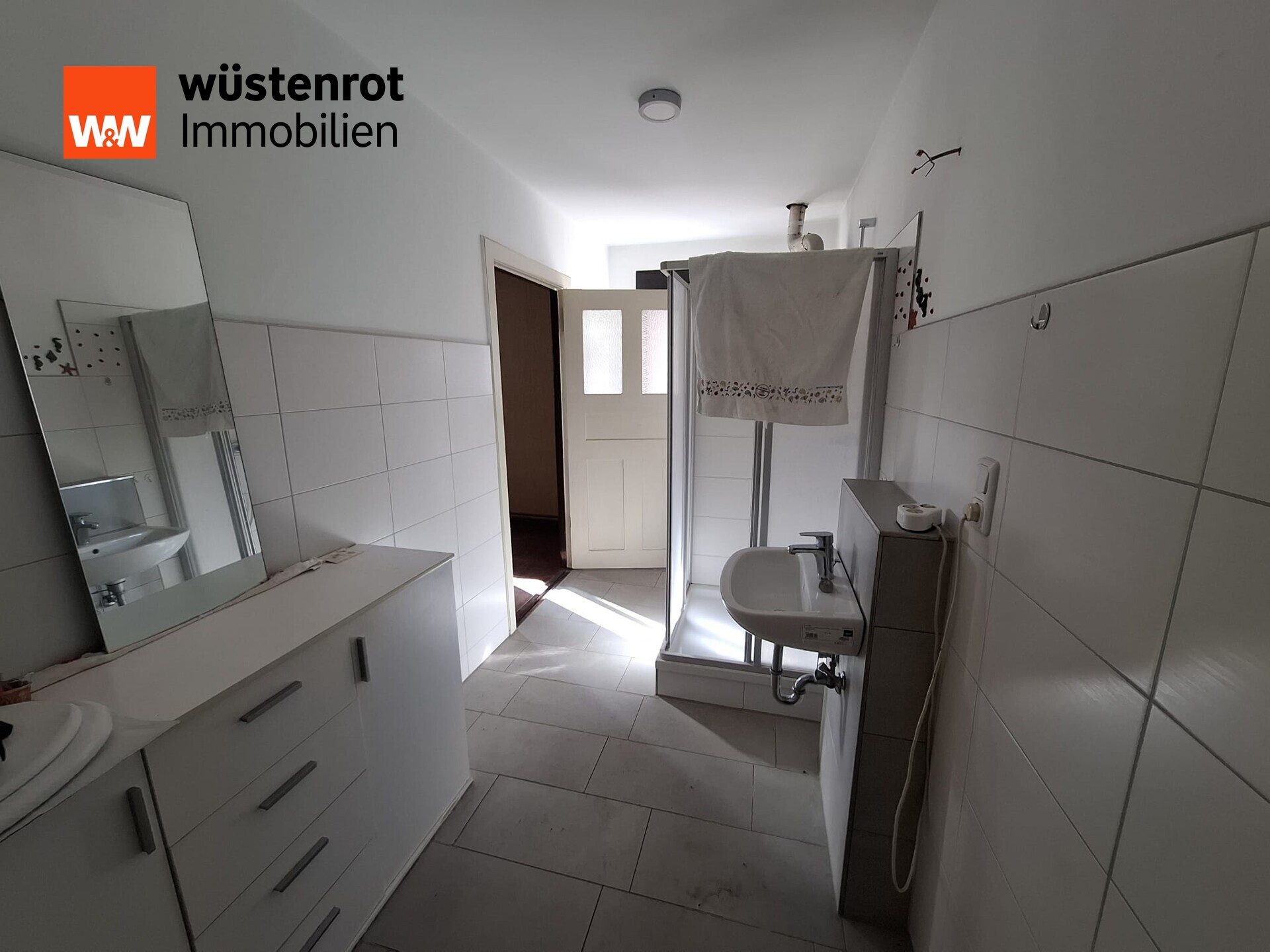 Immobilienangebot - Schwielowsee - Alle - Doppelhaushälfte mit traumhaftem Grundstück und Ausbaupotenzial für ein zusätzliches Hinterhaus in Schwielowsee zu verkaufen...