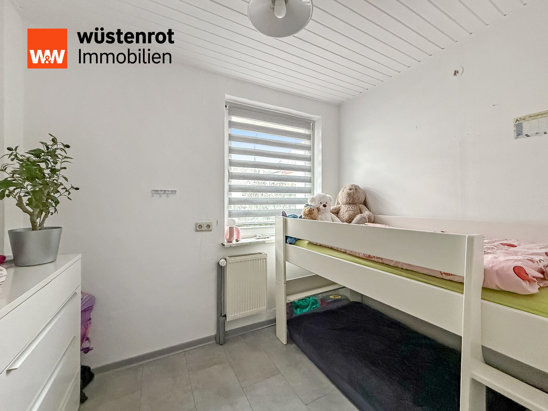 Immobilienangebot - Saarbrücken / Jägersfreude - Alle - RESERVIERT!!!
Doppelhaushälfte mit Balkon in ruhiger Wohnlage von Saarbrücken-Jägersfreude