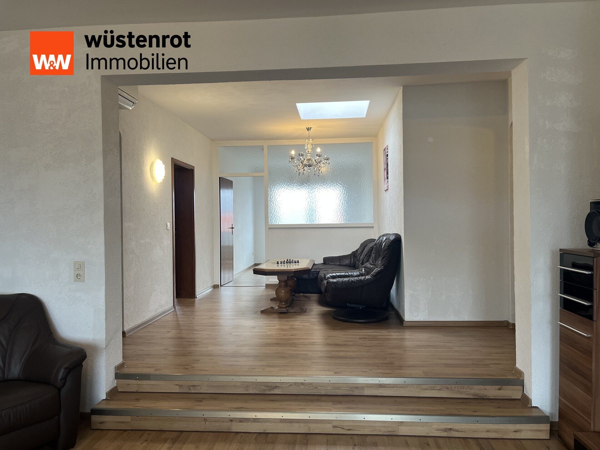 Immobilienangebot - Dreieich - Alle - Modernisierte Eigentumswohnung mit 2 Balkonen und Stellplatz