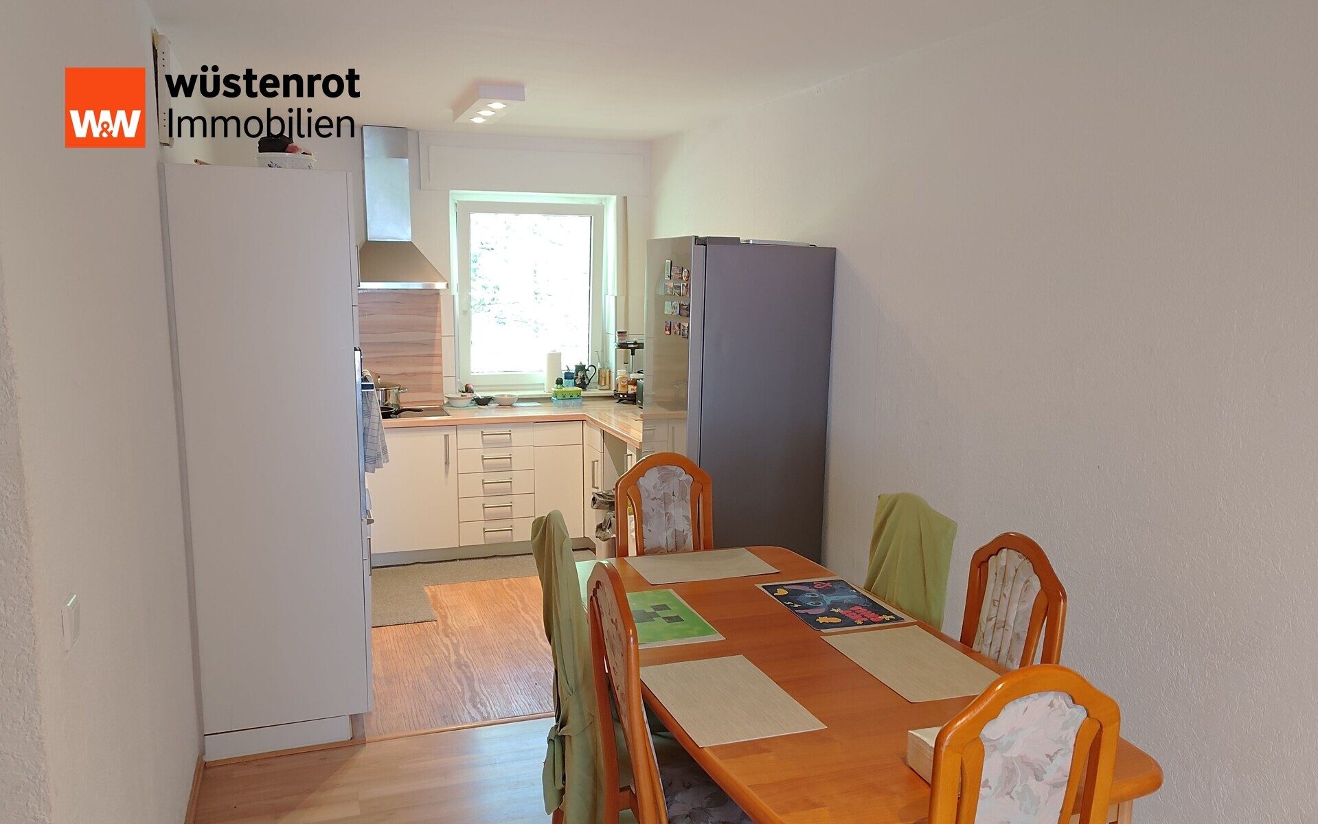 Immobilienangebot - Bielefeld - Alle - Kleine Schweiz in Bielefeld-Sieker: 3-Zimmer-Wohnung mit Terrasse & Garage