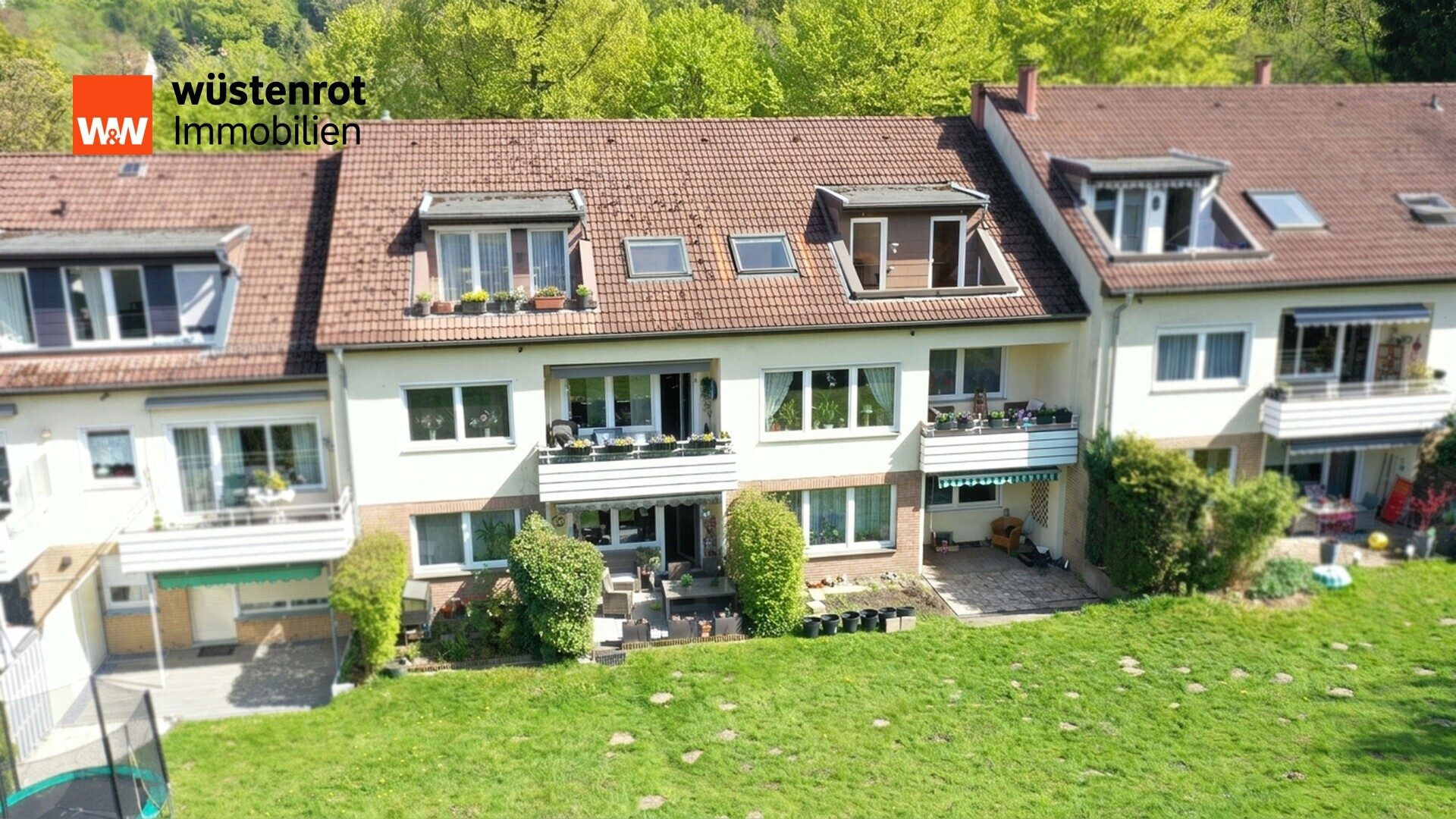 Immobilienangebot - Bielefeld - Alle - Kleine Schweiz in Bielefeld-Sieker: 3-Zimmer-Wohnung mit Terrasse & Garage