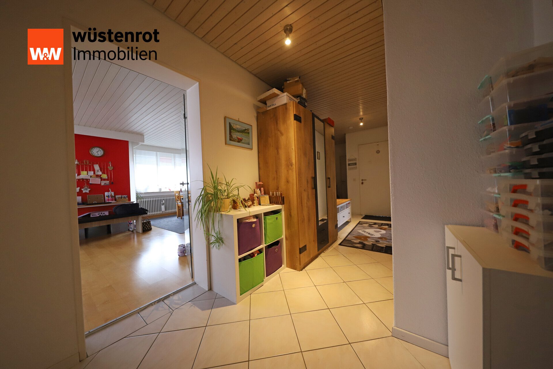 Immobilienangebot - Dietenheim - Alle - Lichtdurchflutete 3,5-Zimmer-Eigentumswohnung mit großem Süd-West-Balkon in angenehmer Wohnlage!
