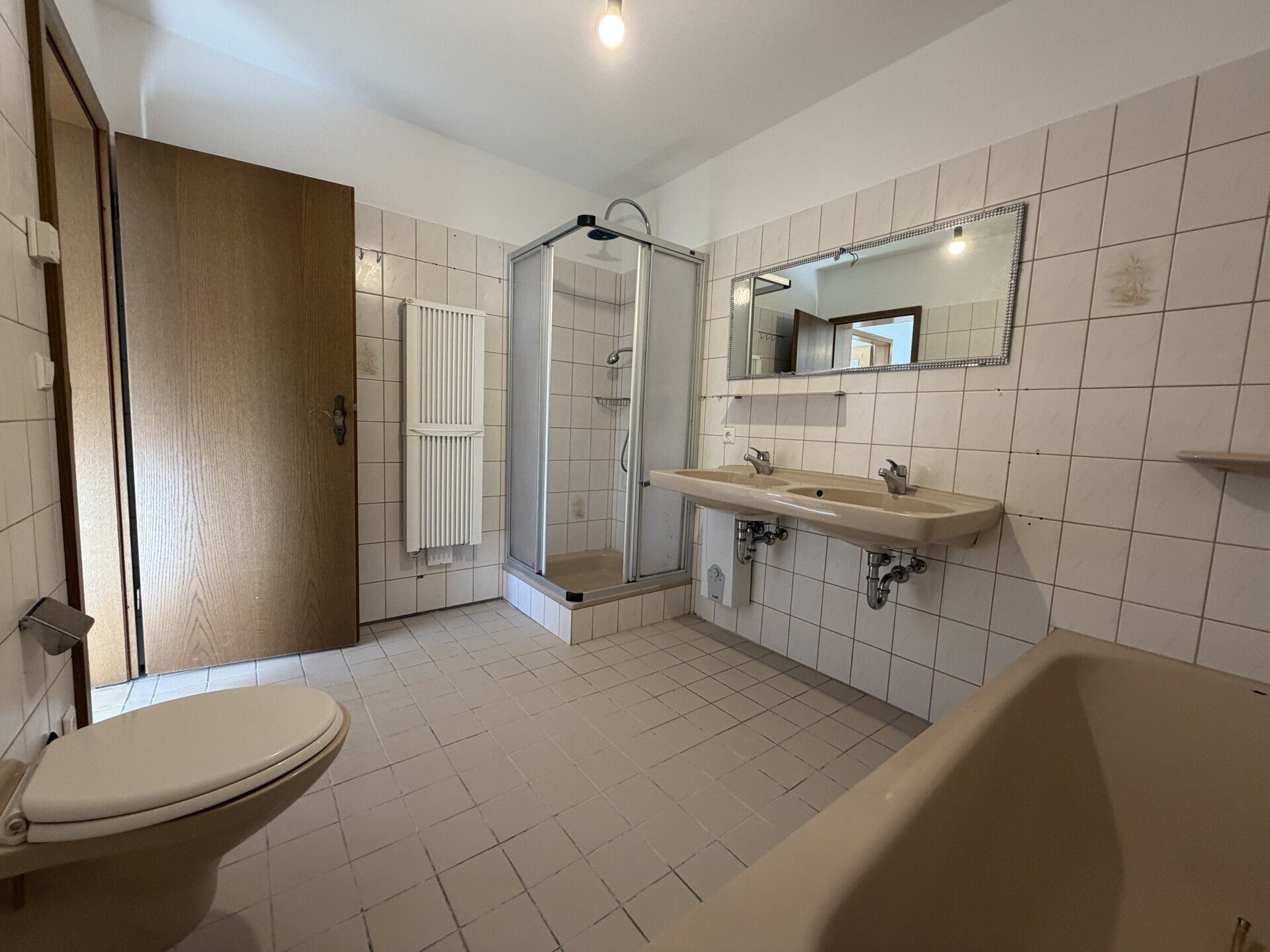 Immobilienangebot - Gosheim - Alle - Komfortabel wohnen: 4-Zimmer-Wohnung mit neuer Einbauküche