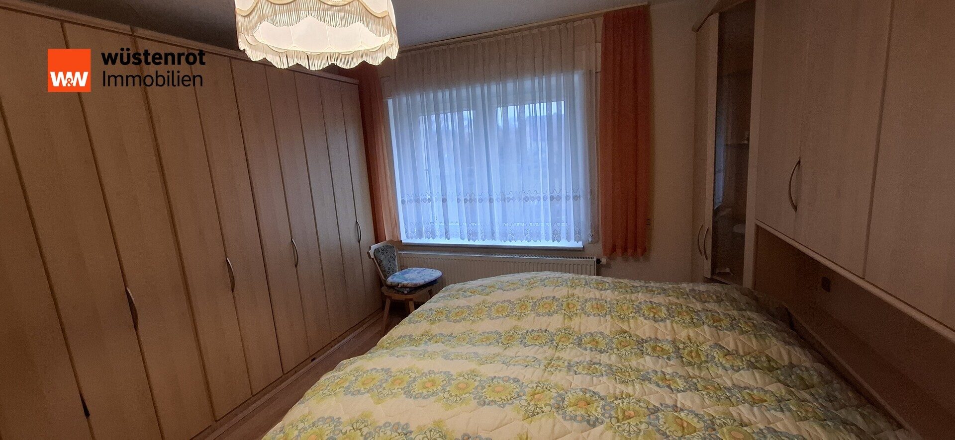 Immobilienangebot - Neukirch - Alle - Wohnhaus mit Nebengelass, Garagen und Verkau3fspavillon