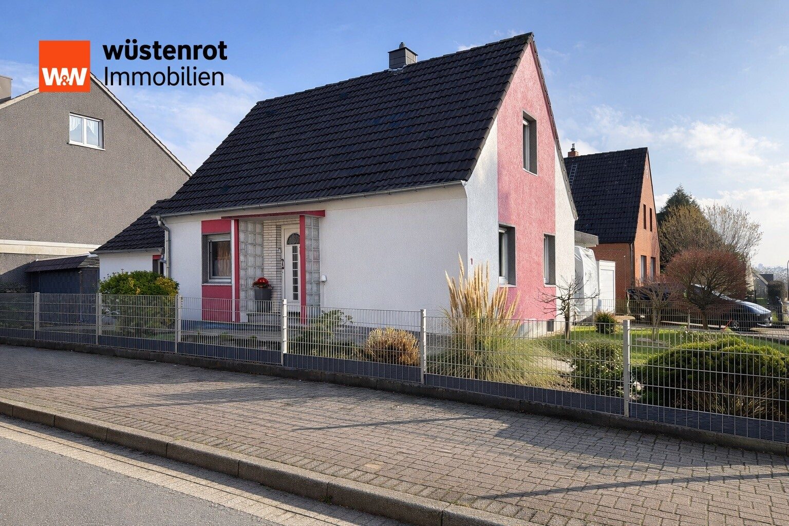 Immobilienangebot - Bergkamen - Alle - Einfamilienhaus mit Garten, Garage & Gestaltungspotenzial – sofort verfügbar in Bergkamen