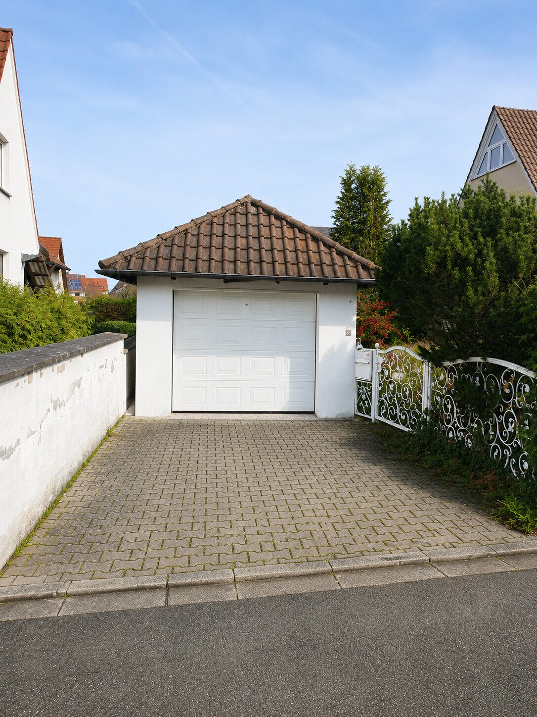 Immobilienangebot - Eckental - Alle - Ihr Projekt beginnt hier: 
Einfamilienhaus mit großem Grundstück und Perspektive