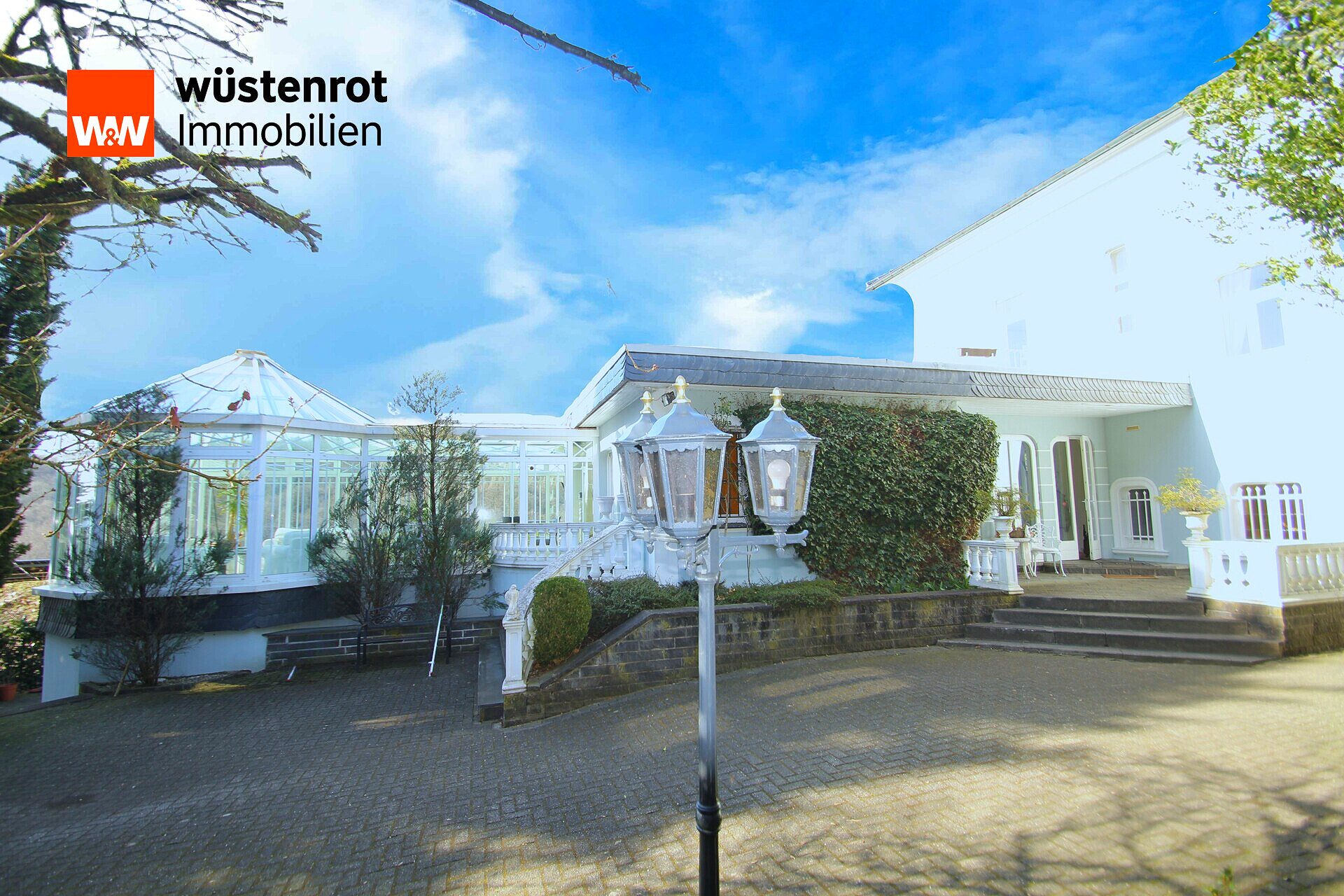 Immobilienangebot - Remscheid - Alle - Einmalige Kapitalanlage in Remscheid Nord - Traumhafte Villa mit Wohnrecht