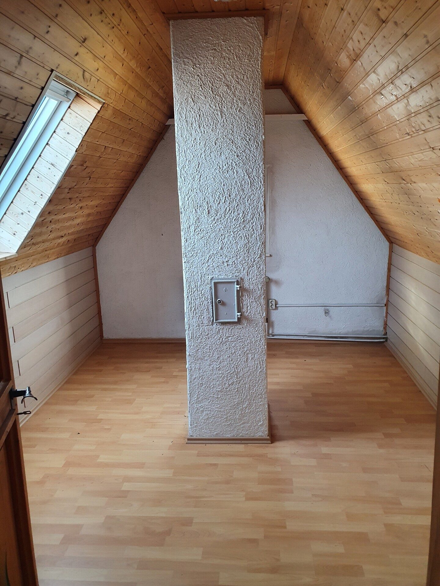 Immobilienangebot - Eckental / Eckenhaid - Alle - Ihr Projekt beginnt hier:
Einfamilienhaus mit großem Grundstück und Perspektive