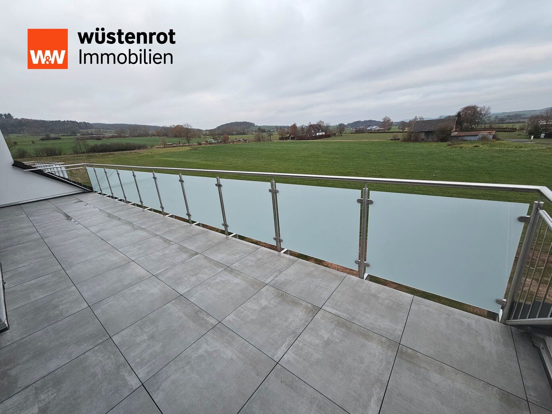 Immobilienangebot - Lahntal / Sterzhausen - Alle - Großzügige moderne 5-Zimmerwohnung mit Komfort und Dachterrasse in Lahntal-Sterzhausen