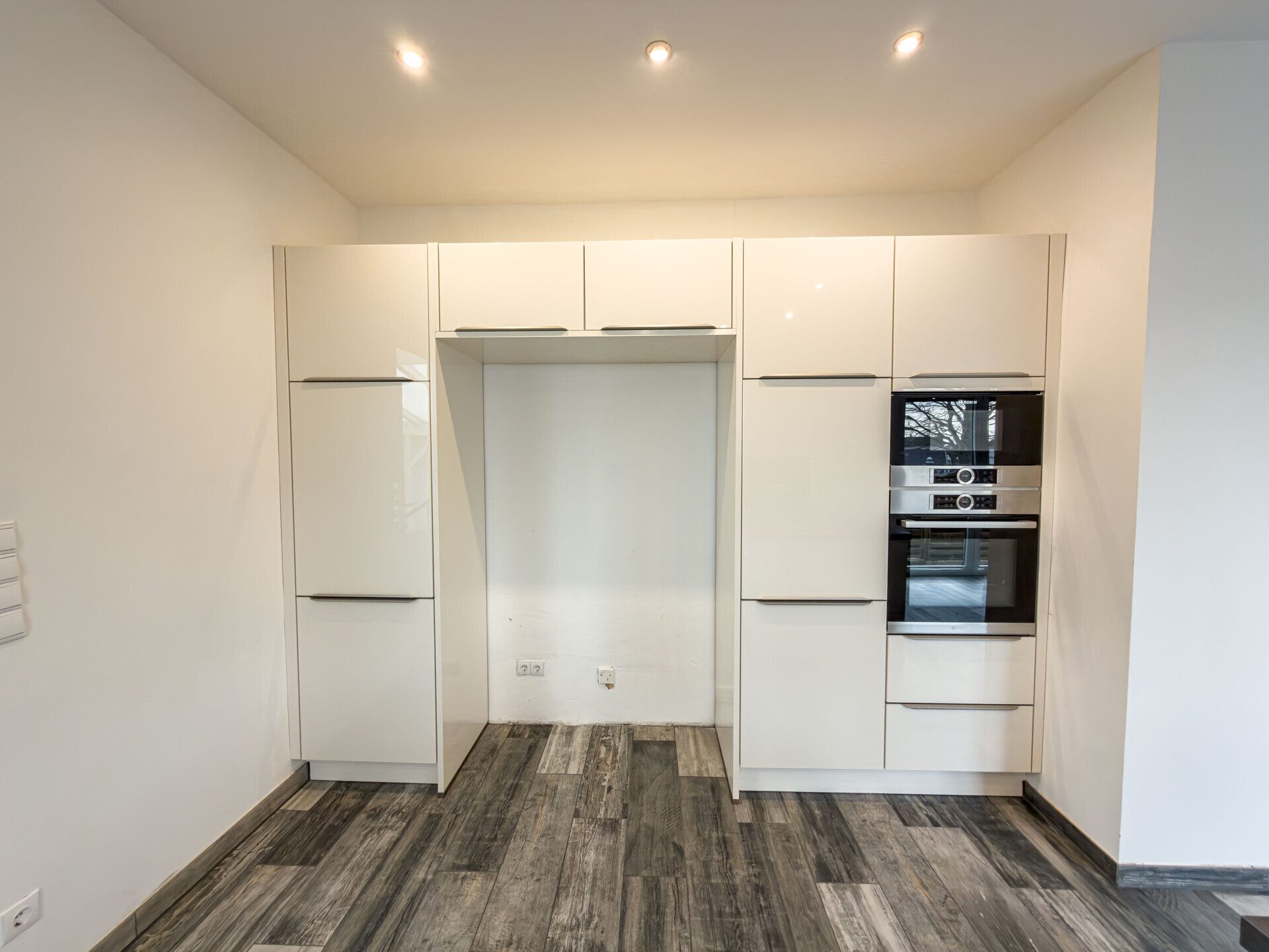 Immobilienangebot - Bremen - Alle - Charmantes Einfamilienhaus mit 3 Zimmern und 2 Bädern – modernisiert & sofort verfügbar