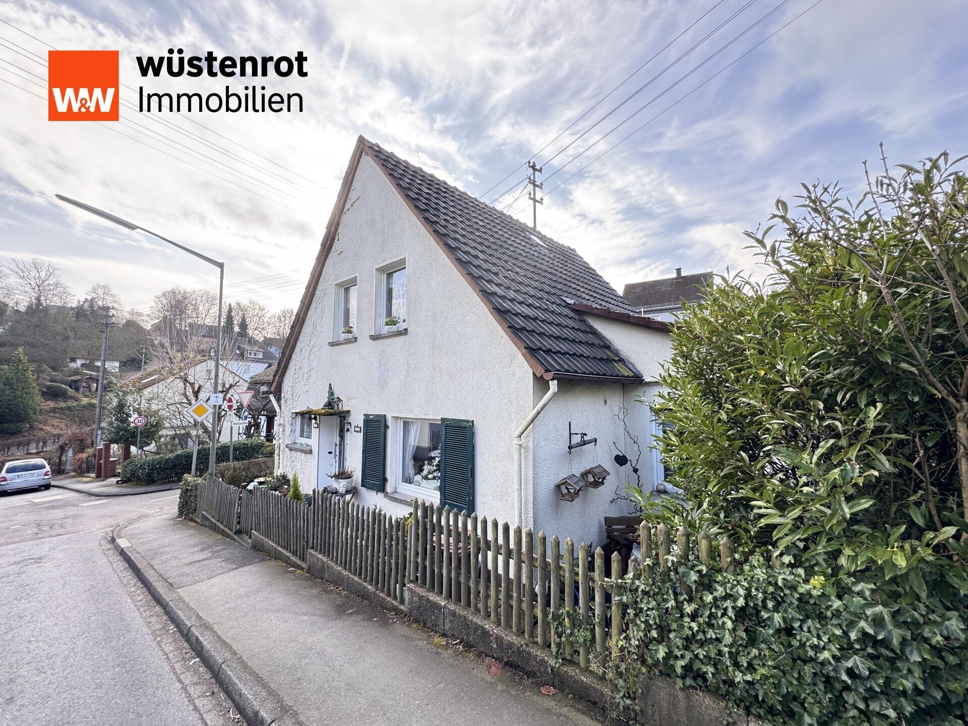 Immobilienangebot - Betzdorf - Alle - Einfamilienhaus mit Garten in zentraler Lage