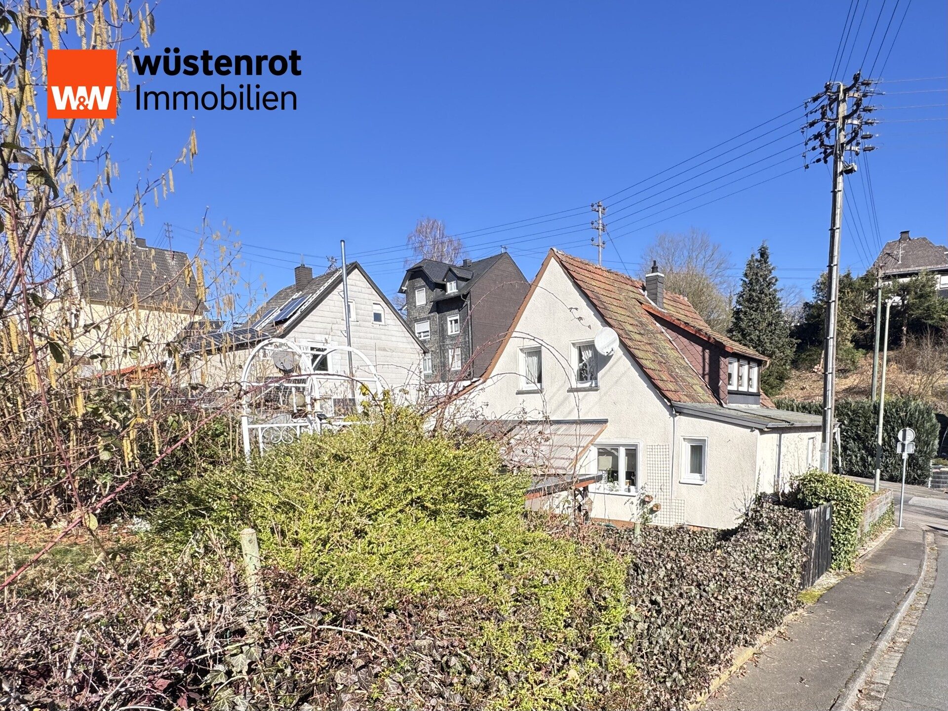 Immobilienangebot - Betzdorf - Alle - Einfamilienhaus mit Garten in zentraler Lage