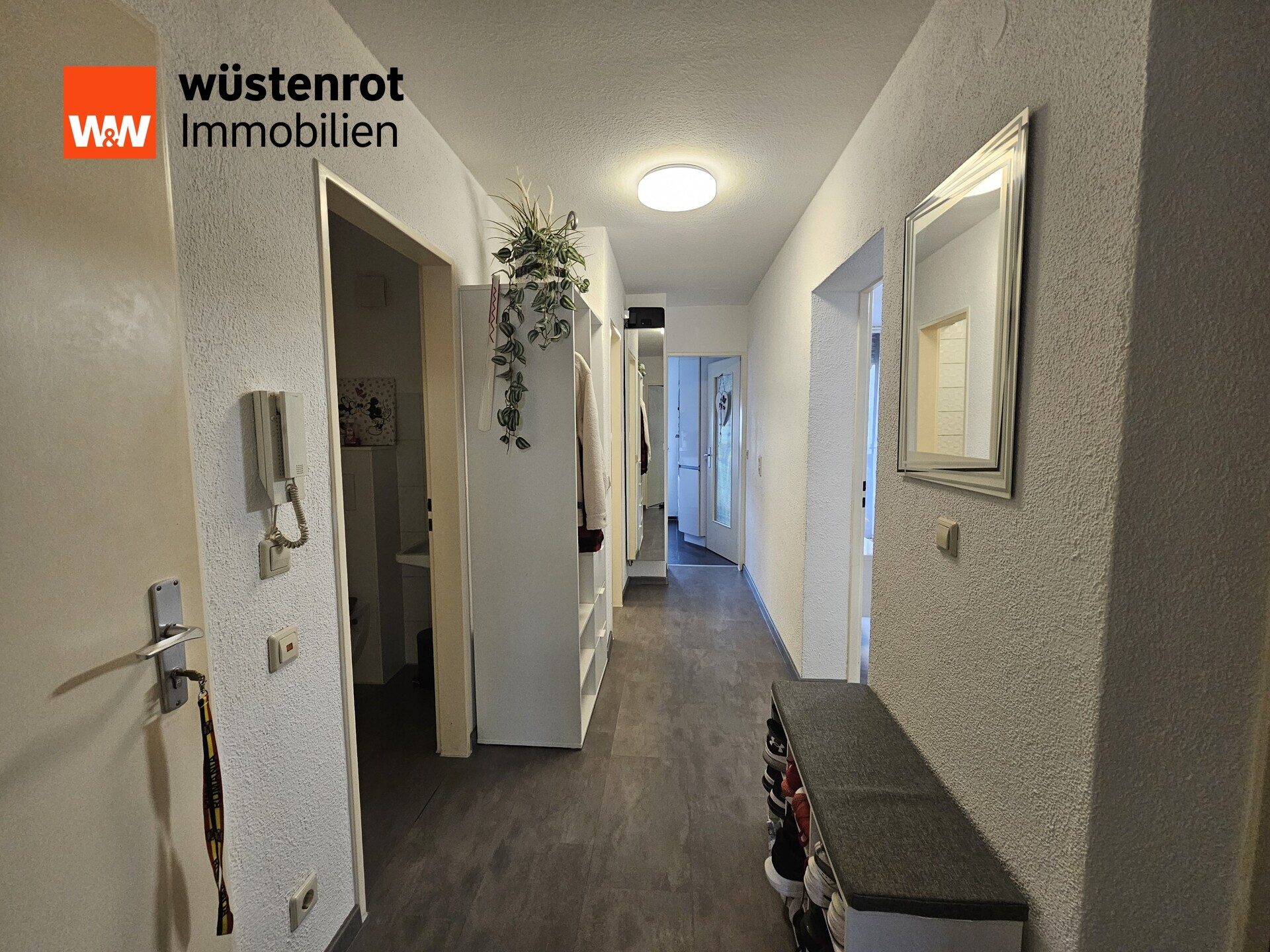 Immobilienangebot - Metzingen - Alle - Genial modernisierte Dreizimmerwohnung in gepflegter Wohnanlage.
Metzingen Neugreuth.
Ihre Chance!