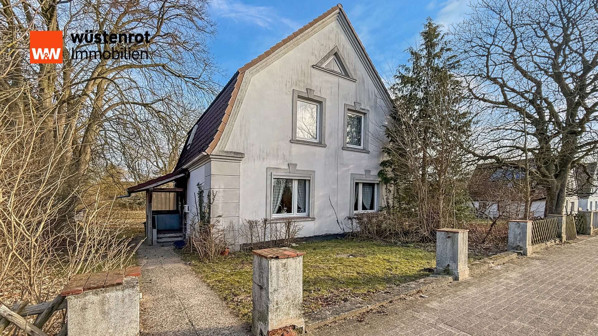 Immobilienangebot - Wankendorf - Alle - Charmantes Einfamilienhaus mit Mansardendach und großem Garten