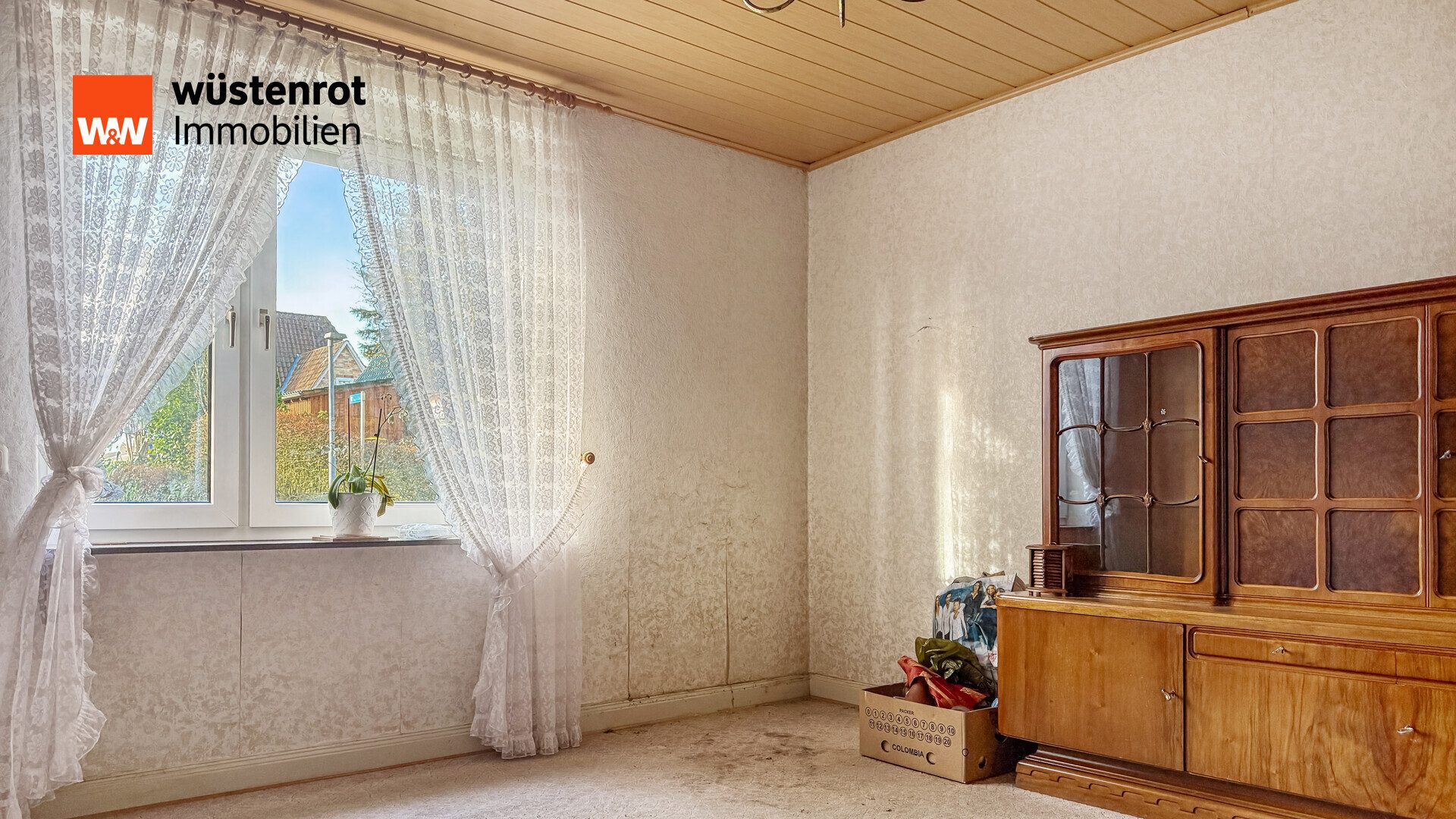 Immobilienangebot - Wankendorf - Alle - Charmantes Einfamilienhaus mit Mansardendach und großem Garten