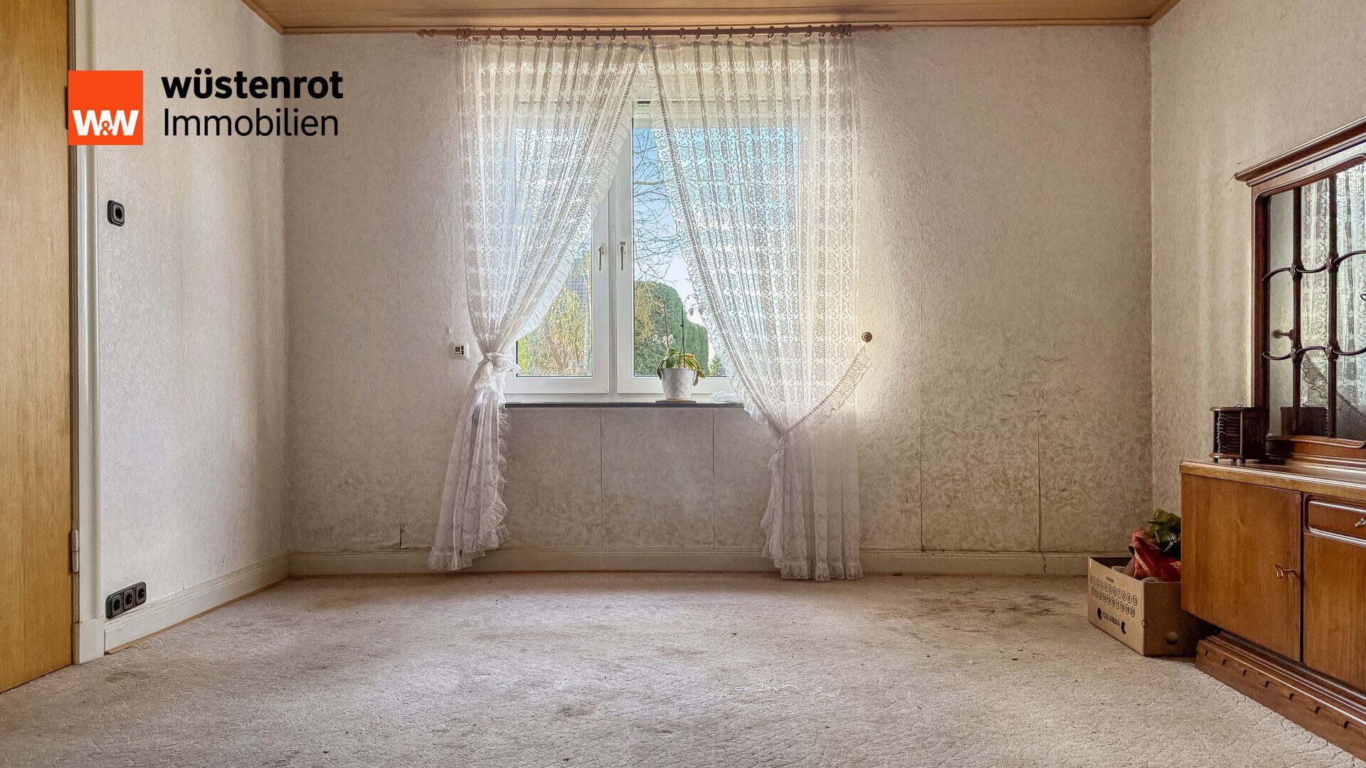 Immobilienangebot - Wankendorf - Alle - Charmantes Einfamilienhaus mit Mansardendach und großem Garten