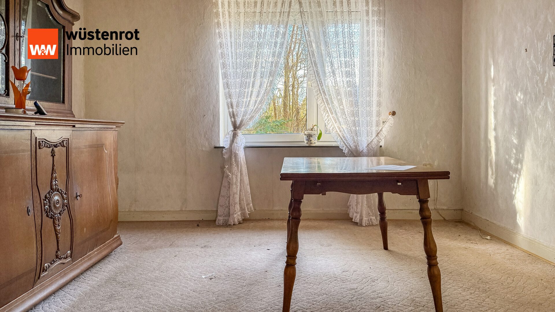 Immobilienangebot - Wankendorf - Alle - Charmantes Einfamilienhaus mit Mansardendach und großem Garten
