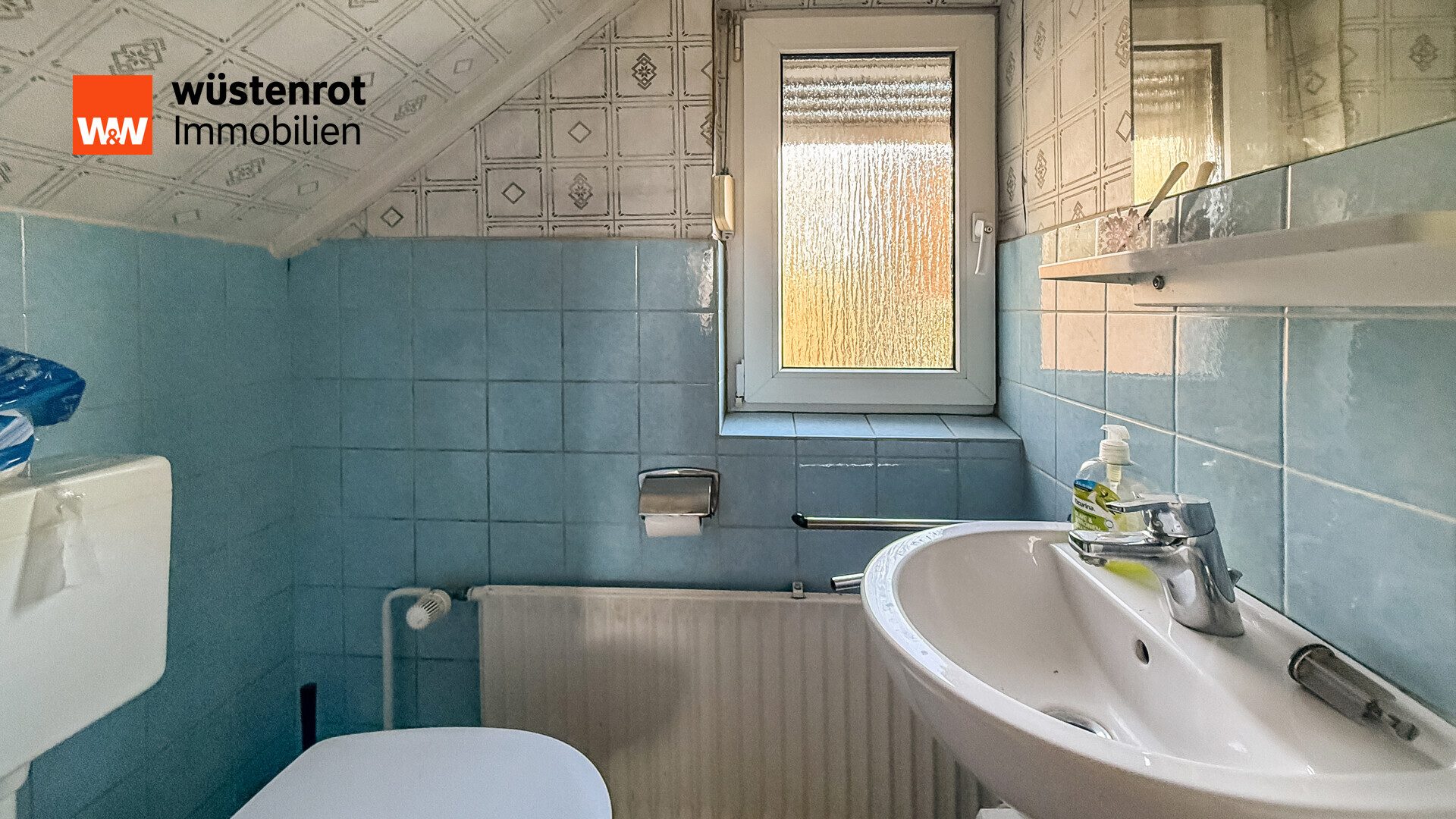 Immobilienangebot - Wankendorf - Alle - Charmantes Einfamilienhaus mit Mansardendach und großem Garten