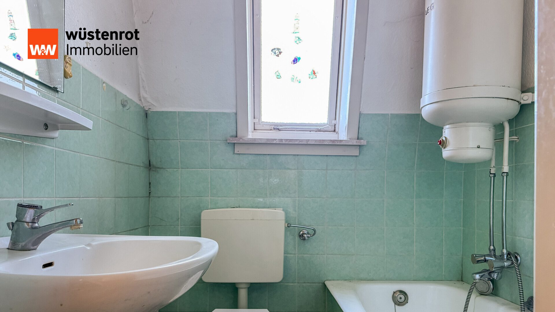 Immobilienangebot - Wankendorf - Alle - Charmantes Einfamilienhaus mit Mansardendach und großem Garten