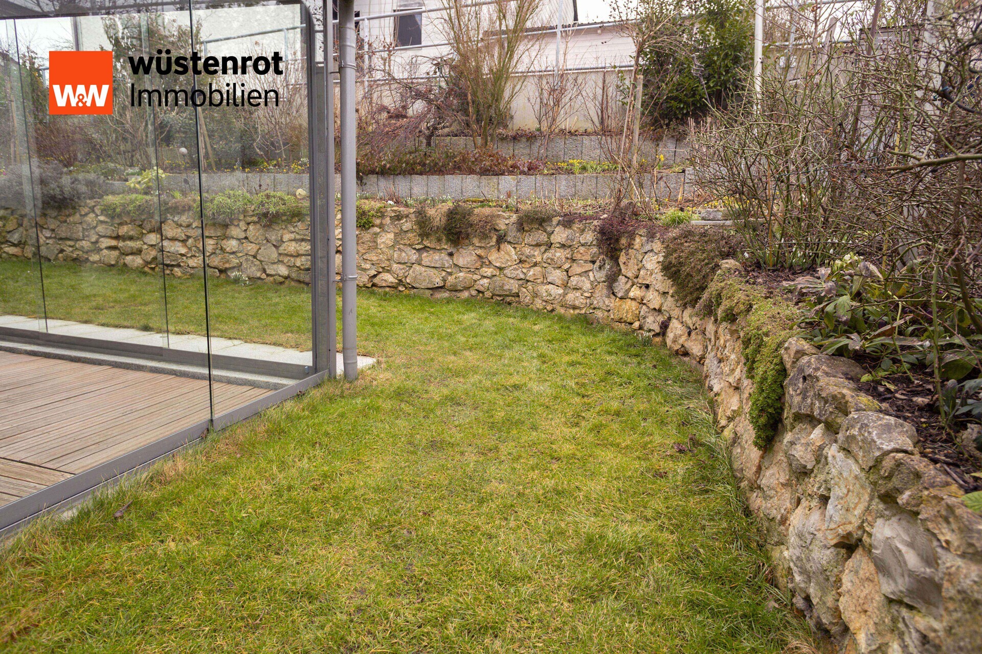 Immobilienangebot - Pfaffenhofen an der Ilm / Affalterbach - Alle - Mit A+ energetisch top! Modernes Familienhaus mit großer Einliegerwohnung und Pool