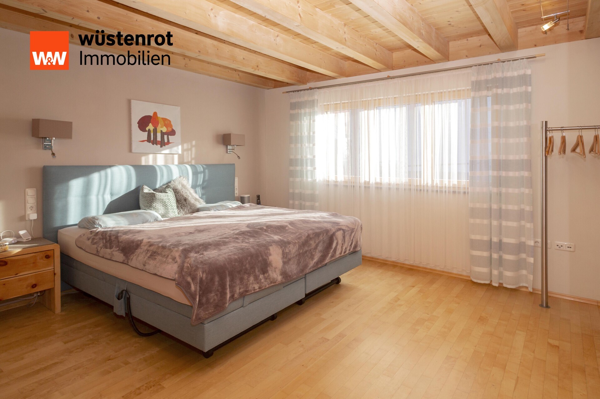 Immobilienangebot - Pfaffenhofen an der Ilm / Affalterbach - Alle - Mit A+ energetisch top! Modernes Familienhaus mit großer Einliegerwohnung und Pool