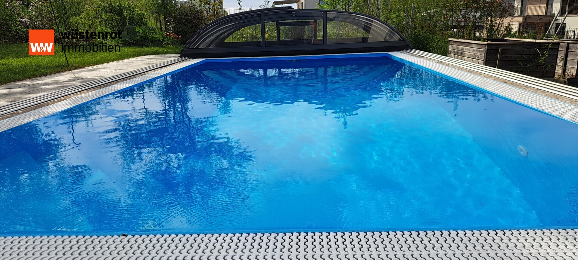 Immobilienangebot - Pfaffenhofen an der Ilm / Affalterbach - Alle - Mit A+ energetisch top! Modernes Familienhaus mit großer Einliegerwohnung und Pool
