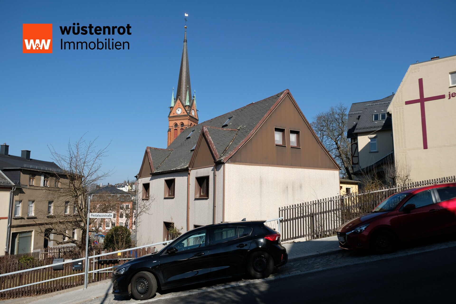 Immobilienangebot - Aue - Alle - Sonniges EFH mit Weitblick & 3 Garagen – Ihr neues Zuhause in Aue