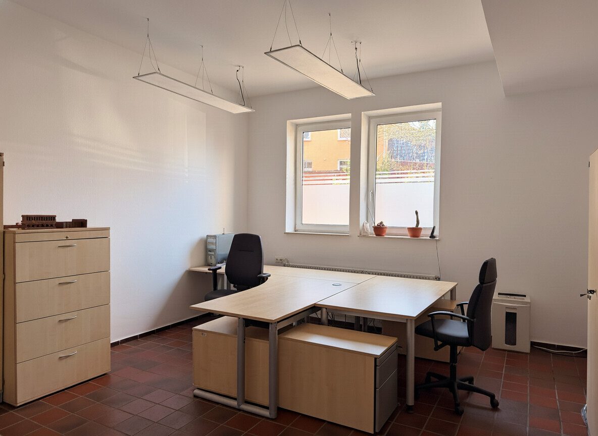 Immobilienangebot - Lemgo / Brake - Alle - Ideal für Praxis oder Dienstleister – barrierefreie Räume in Lemgo-Brake mit Stellplatz