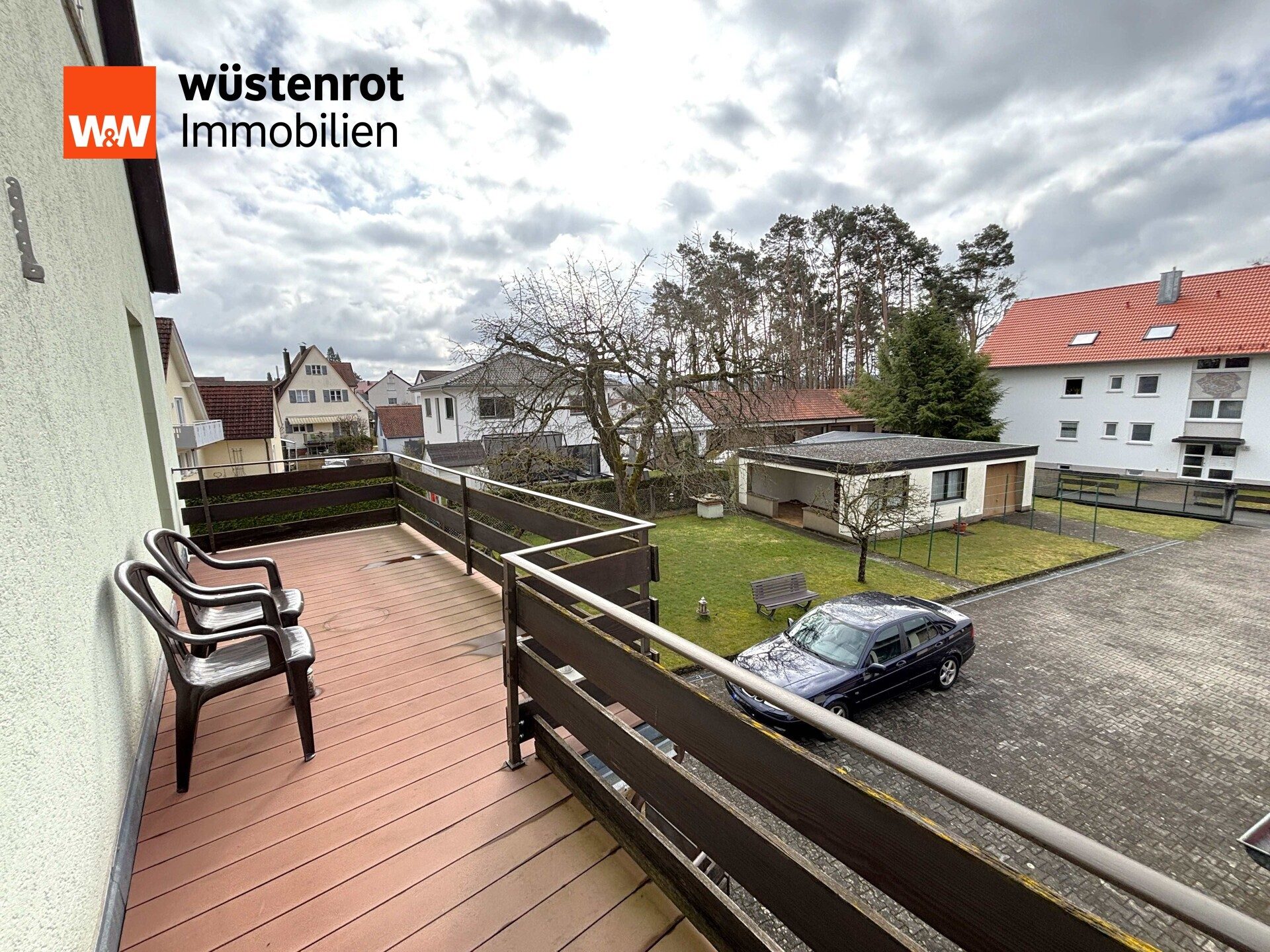 Immobilienangebot - Reichenschwand - Alle - Gepflegtes Mehrfamilienhaus, mit 5 Garagen, 
Nebengebäude und 1233 m² großem Grundstück