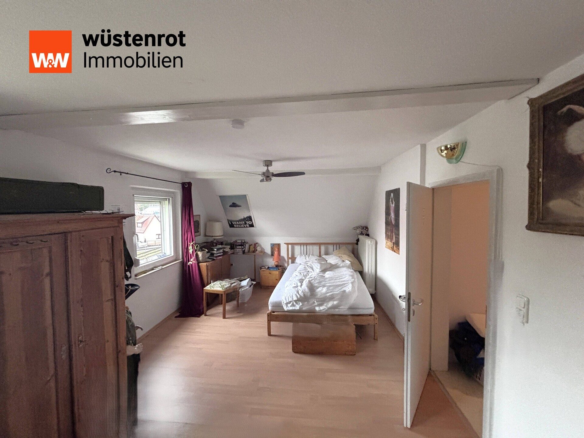 Immobilienangebot - Reichenschwand - Alle - Gepflegtes Mehrfamilienhaus, mit 5 Garagen, 
Nebengebäude und 1233 m² großem Grundstück