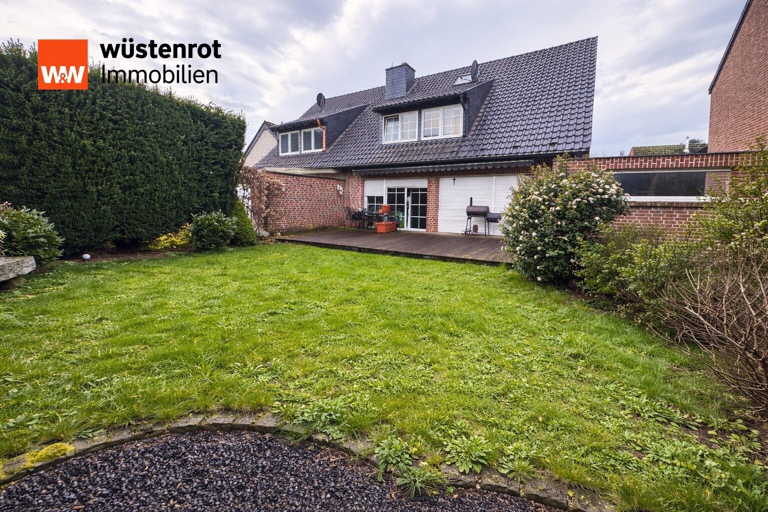 Immobilienangebot - Korschenbroich / Glehn - Alle - Großzügige Doppelhaushälfte im Angebotsverfahren bis 15.06.