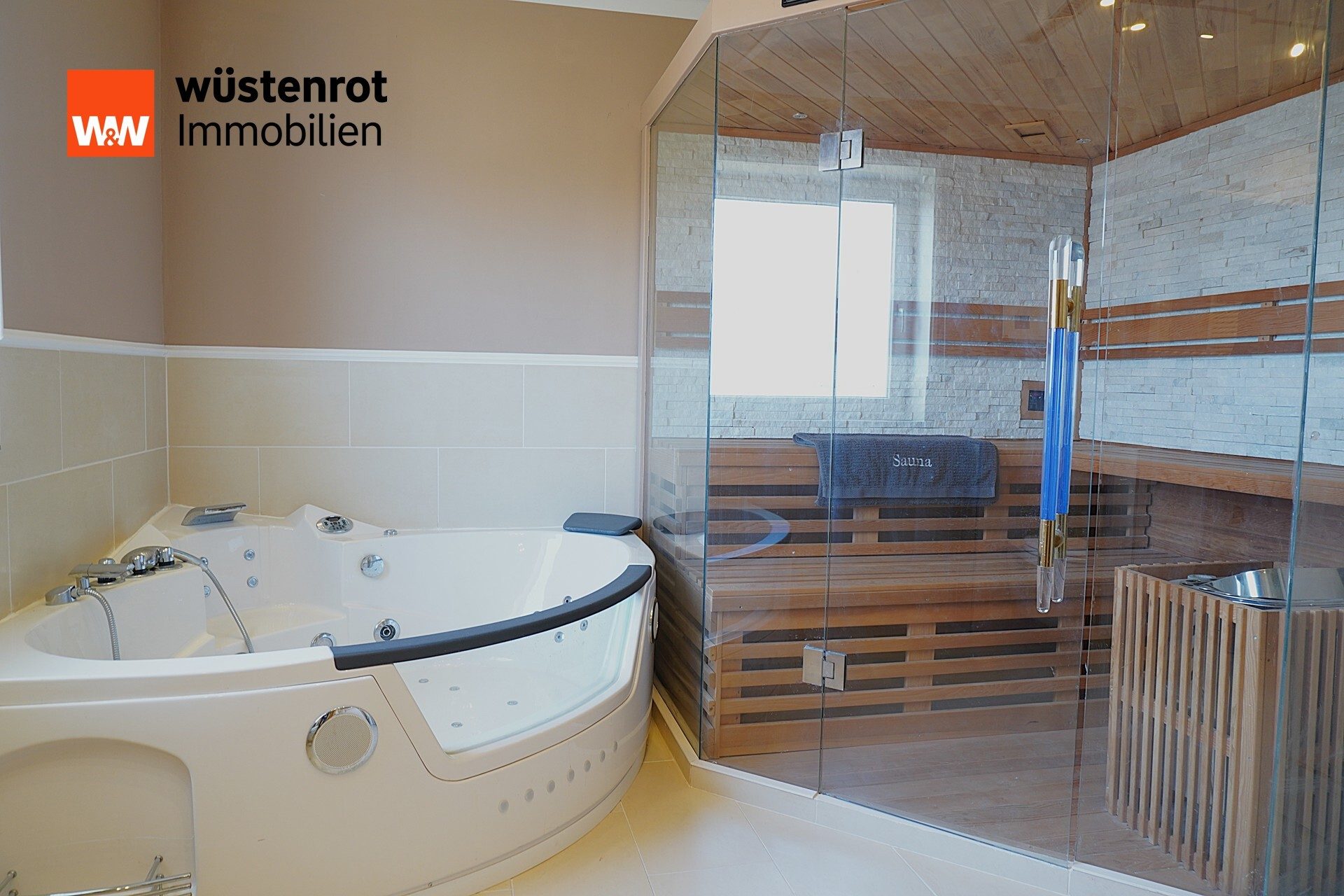 Immobilienangebot - Süsel - Alle - Repräsentative Villa mit vielseitigen Nutzungsmöglichkeiten in Ostseenähe - 365 qm, 13 Zimmer - Große Familie - Generationswohnen - Wohnen & Arbeiten - Einliegerwohnung