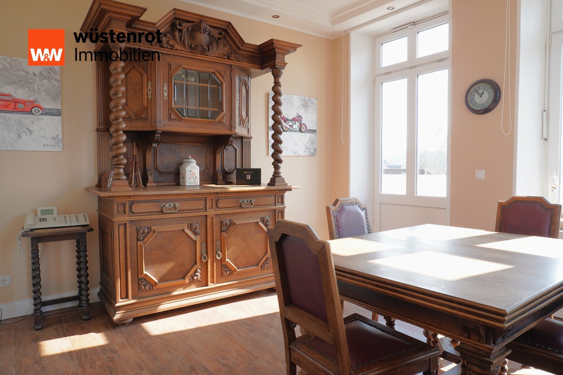 Immobilienangebot - Süsel - Alle - Repräsentative Villa mit vielseitigen Nutzungsmöglichkeiten in Ostseenähe - 365 qm, 13 Zimmer - Große Familie - Generationswohnen - Wohnen & Arbeiten - Einliegerwohnung