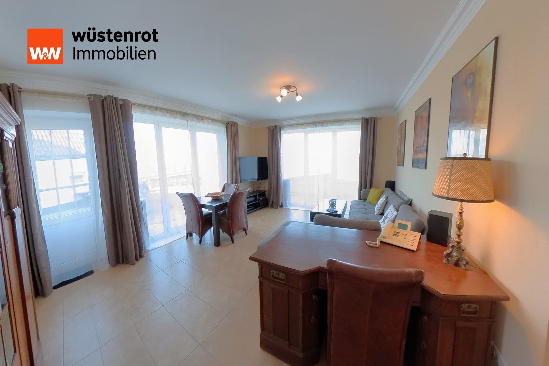 Immobilienangebot - Süsel - Alle - Repräsentative Villa mit vielseitigen Nutzungsmöglichkeiten in Ostseenähe - 365 qm, 13 Zimmer - Große Familie - Generationswohnen - Wohnen & Arbeiten - Einliegerwohnung