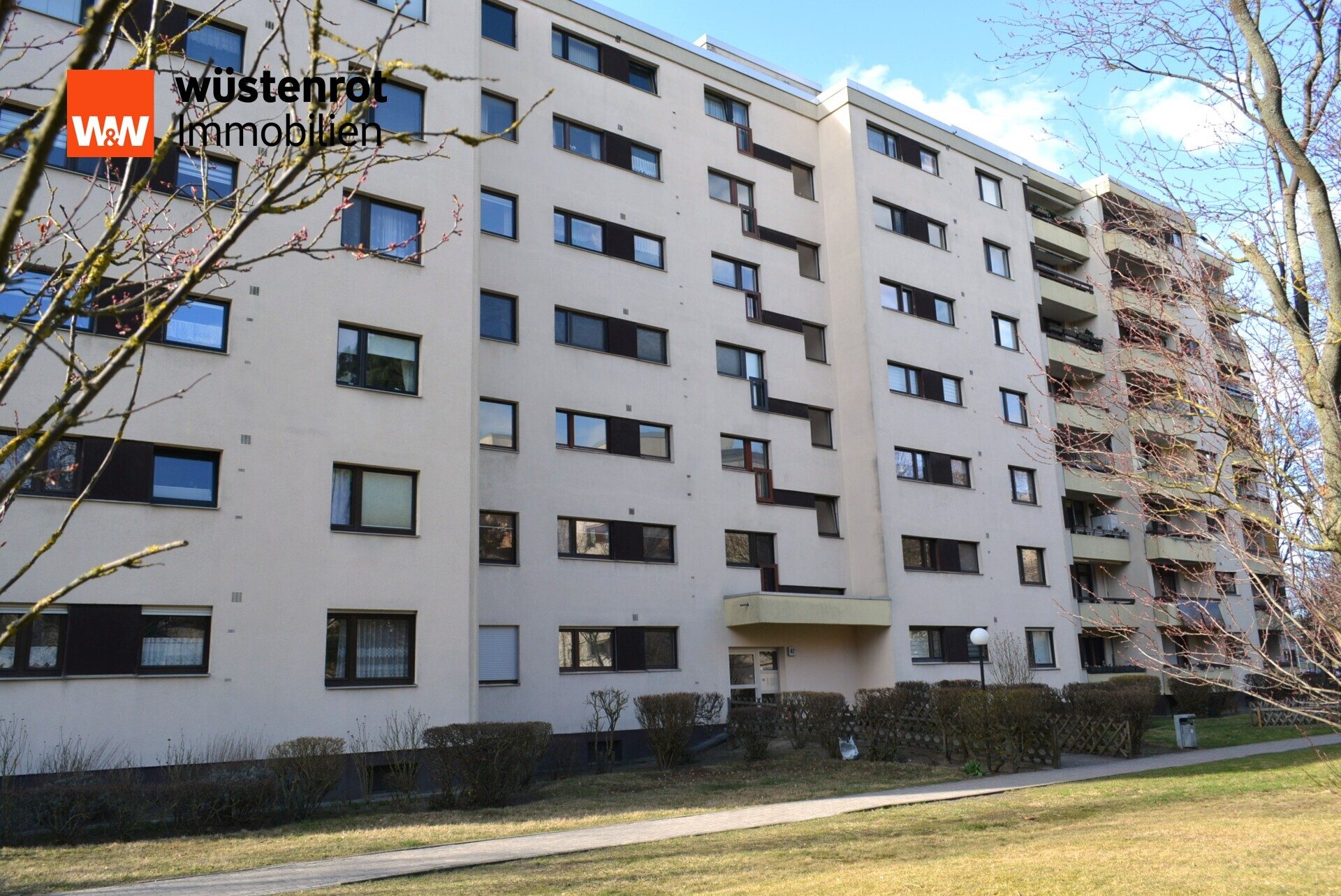 Immobilienangebot - Berlin / Marienfelde - Alle - Top gepflegte 4-Zimmer-Wohnung mit Balkon, Erbpacht