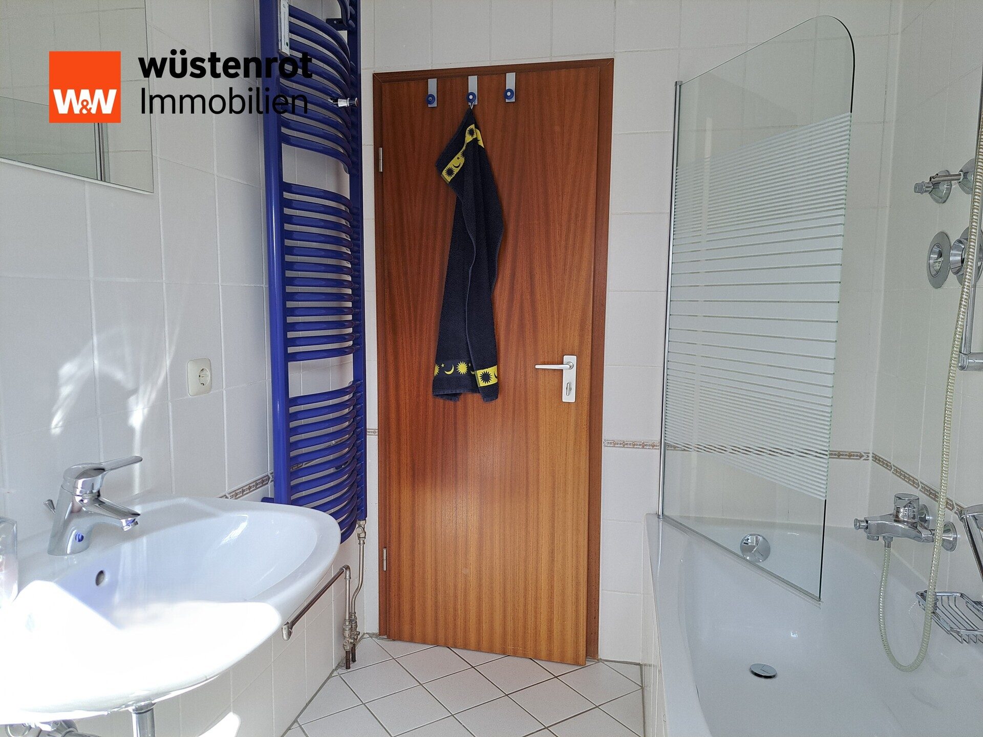 Immobilienangebot - Neufahrn - Alle - Helle, gut geschnittene 3-Zi.-Maisonette-Wohnung mit Balkon