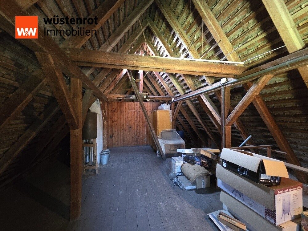 Immobilienangebot - Hirschfelde - Alle - Großzügiges Einfamilienhaus mit gepflegtem Garten unweit von Zittau