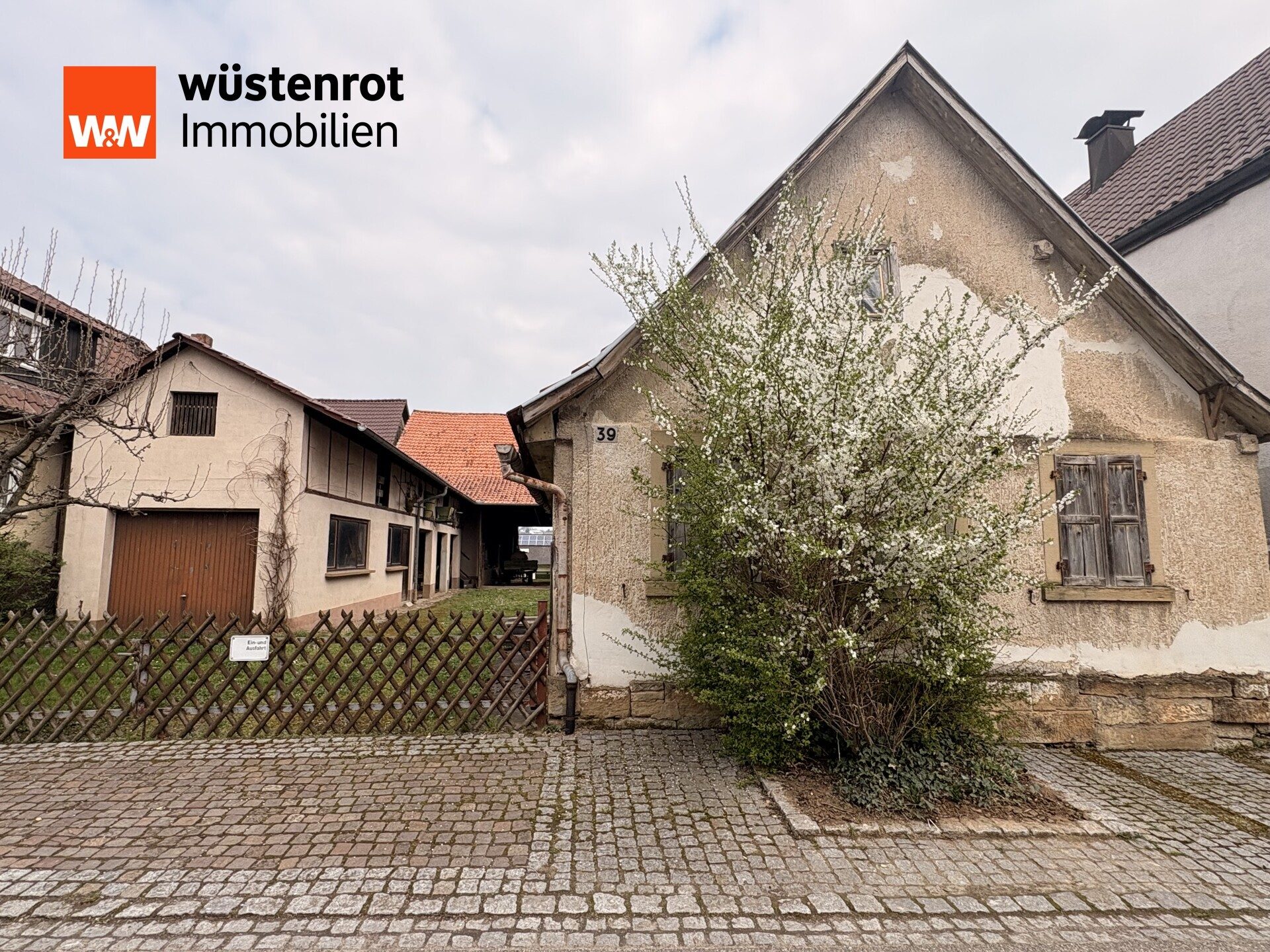 Immobilienangebot - Oberderdingen / Großvillars - Alle - Sanierungsobjekt mit Entwicklungspotenzial auf 463 m² Grundstück