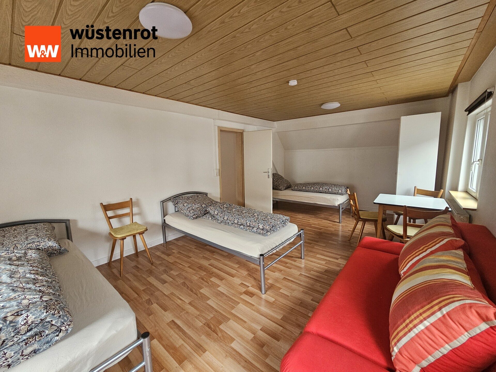 Immobilienangebot - Schramberg - Alle - Zimmervermietung, bis zu 15 Personen, Monteur-/Handwerker-/Pendlerzimmer in 1A Lage von Schramberg!