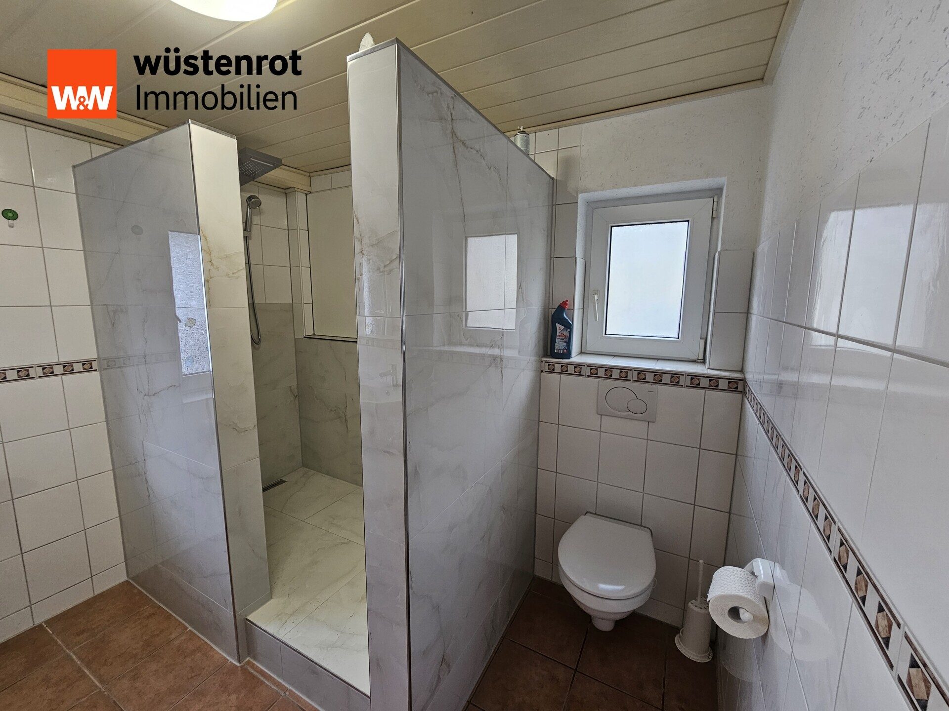 Immobilienangebot - Schramberg - Alle - Zimmervermietung, bis zu 15 Personen, Monteur-/Handwerker-/Pendlerzimmer in 1A Lage von Schramberg!