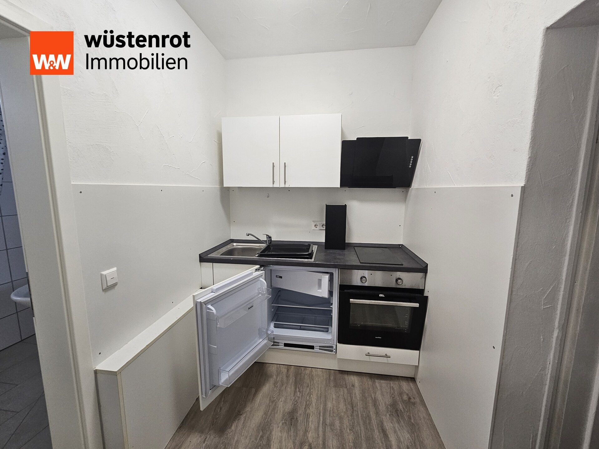 Immobilienangebot - Schramberg - Alle - Zimmervermietung, bis zu 15 Personen, Monteur-/Handwerker-/Pendlerzimmer in 1A Lage von Schramberg!