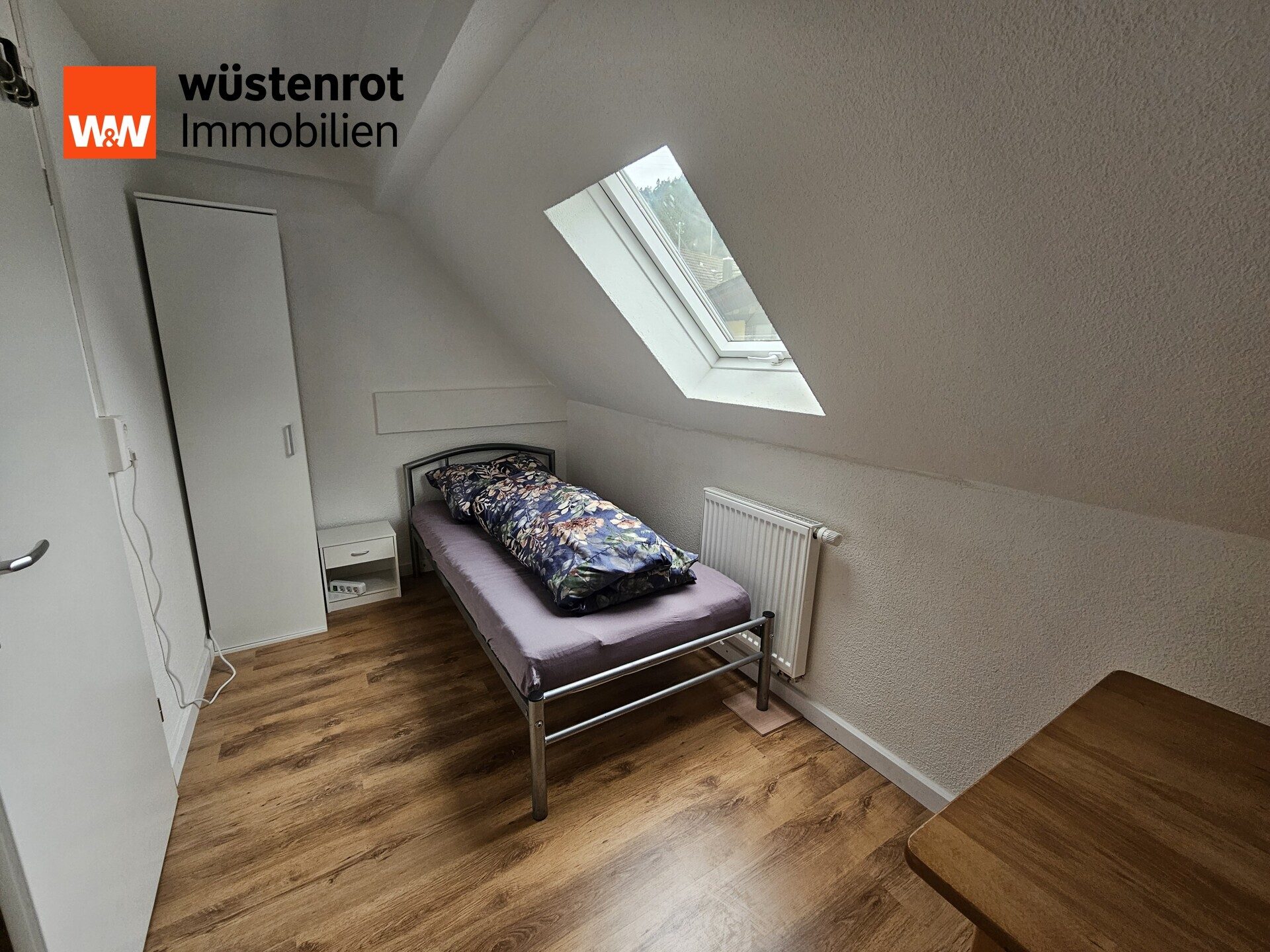 Immobilienangebot - Schramberg - Alle - Zimmervermietung, bis zu 15 Personen, Monteur-/Handwerker-/Pendlerzimmer in 1A Lage von Schramberg!