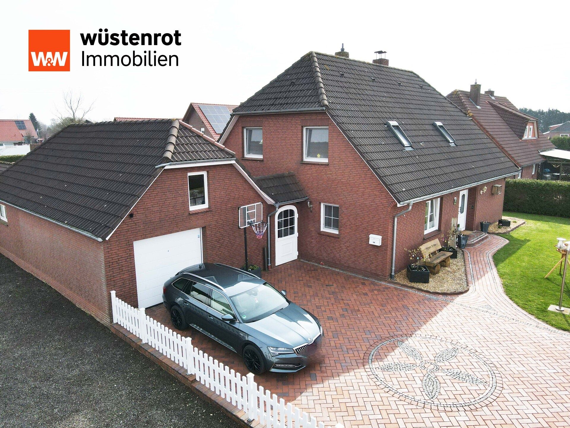 Immobilienangebot - Großheide - Alle - Wohnhaus incl. Ferienwohnung, Nähe Nordsee mit ca. 180m² Wfl. plus ca. 87m² Nutzfl. auf 999m² Grund.