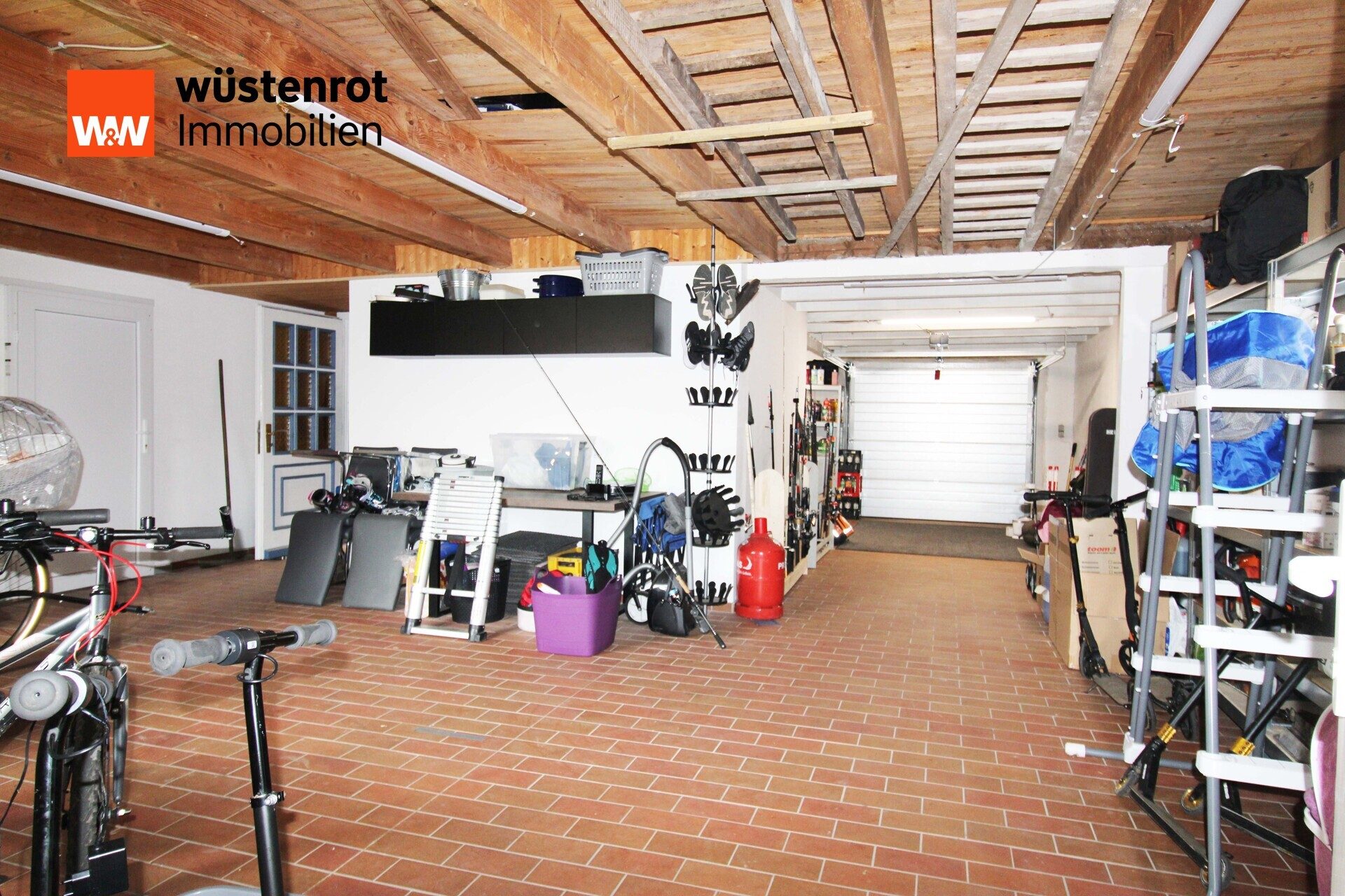 Immobilienangebot - Großheide - Alle - Wohnhaus incl. Ferienwohnung, Nähe Nordsee mit ca. 180m² Wfl. plus ca. 87m² Nutzfl. auf 999m² Grund.