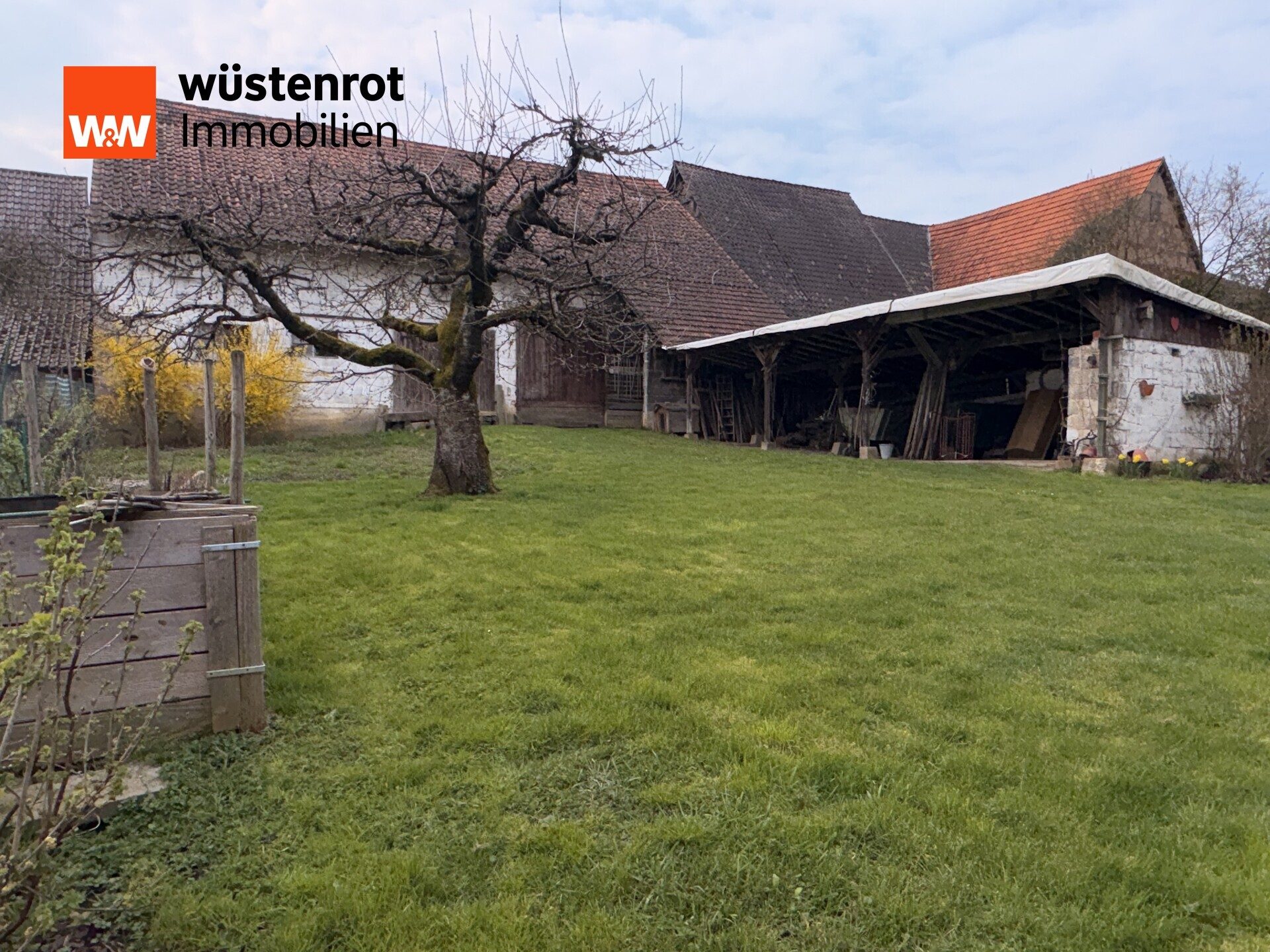 Immobilienangebot - Oberderdingen / Großvillars - Alle - Großzügiges Anwesen mit Wohnhaus, Scheune und viel Entwicklungspotenzial auf 2.521 m² Grundstück