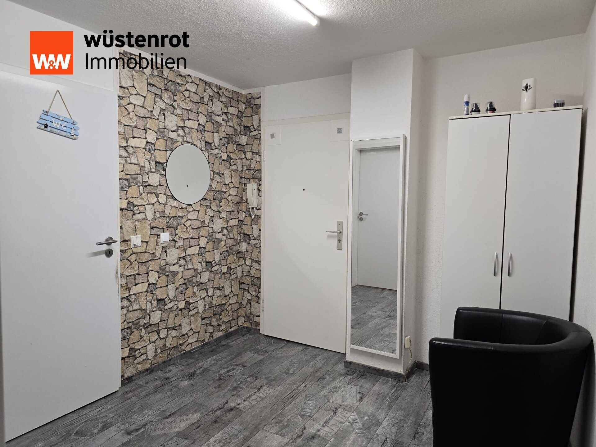 Immobilienangebot - Pforzheim - Alle - Großzügige 3-Zimmer-Wohnung – Modernisiert & Lichtdurchflutet – Vermietet