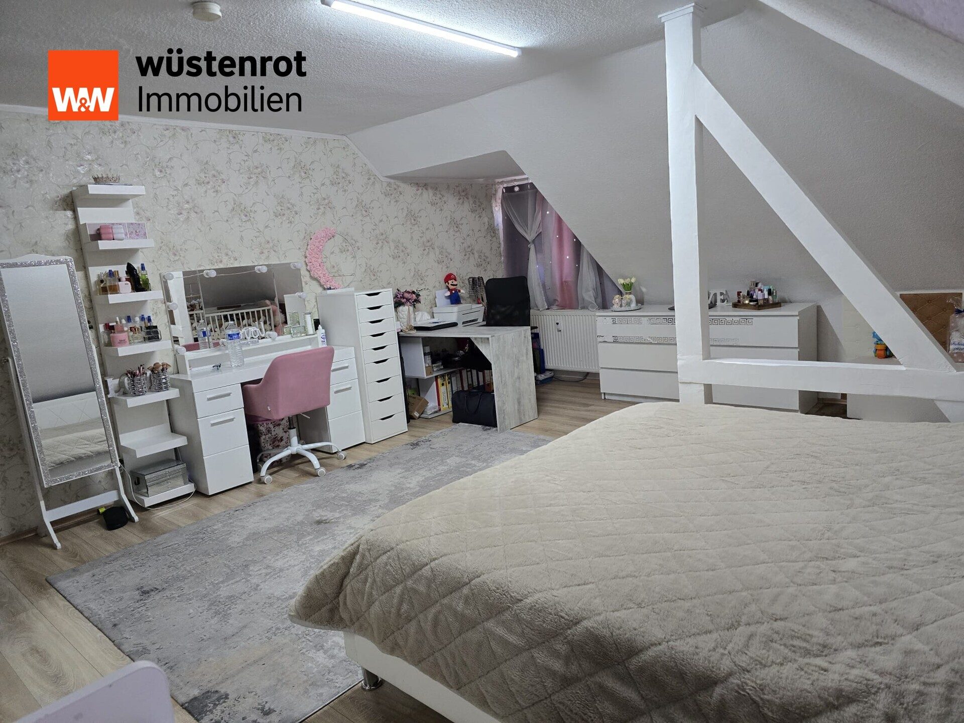 Immobilienangebot - Pforzheim - Alle - Großzügige 3-Zimmer-Wohnung – Modernisiert & Lichtdurchflutet – Vermietet