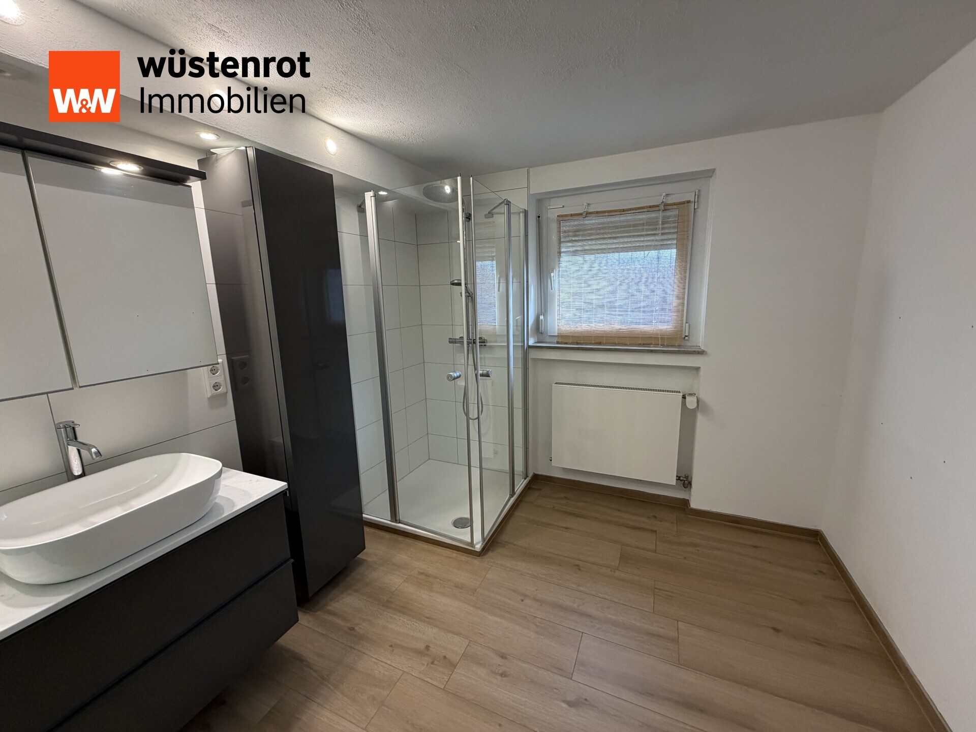 Immobilienangebot - Reutlingen - Alle - Attraktives Einfamilienhaus mit ca. 130 m² Gesamtfläche und viel Privatsphäre